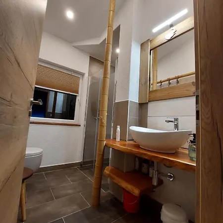 Elephants Haus West Feriehus *